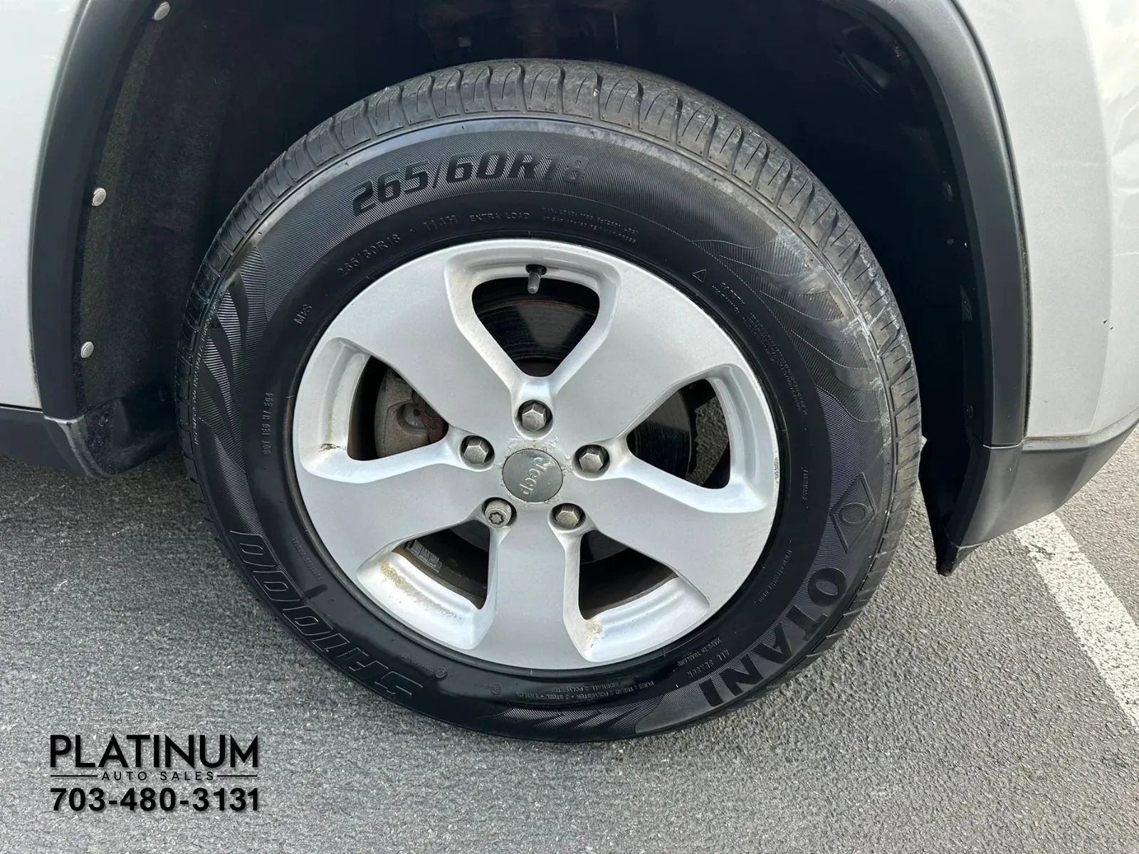 Used 2012 Jeep Grand Cherokee Laredo AWD/4WD image 21