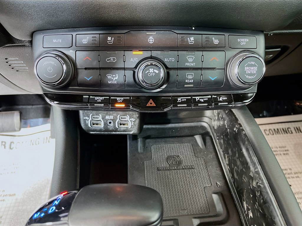 Used 2024 Dodge Durango R/T AWD/4WD image 23
