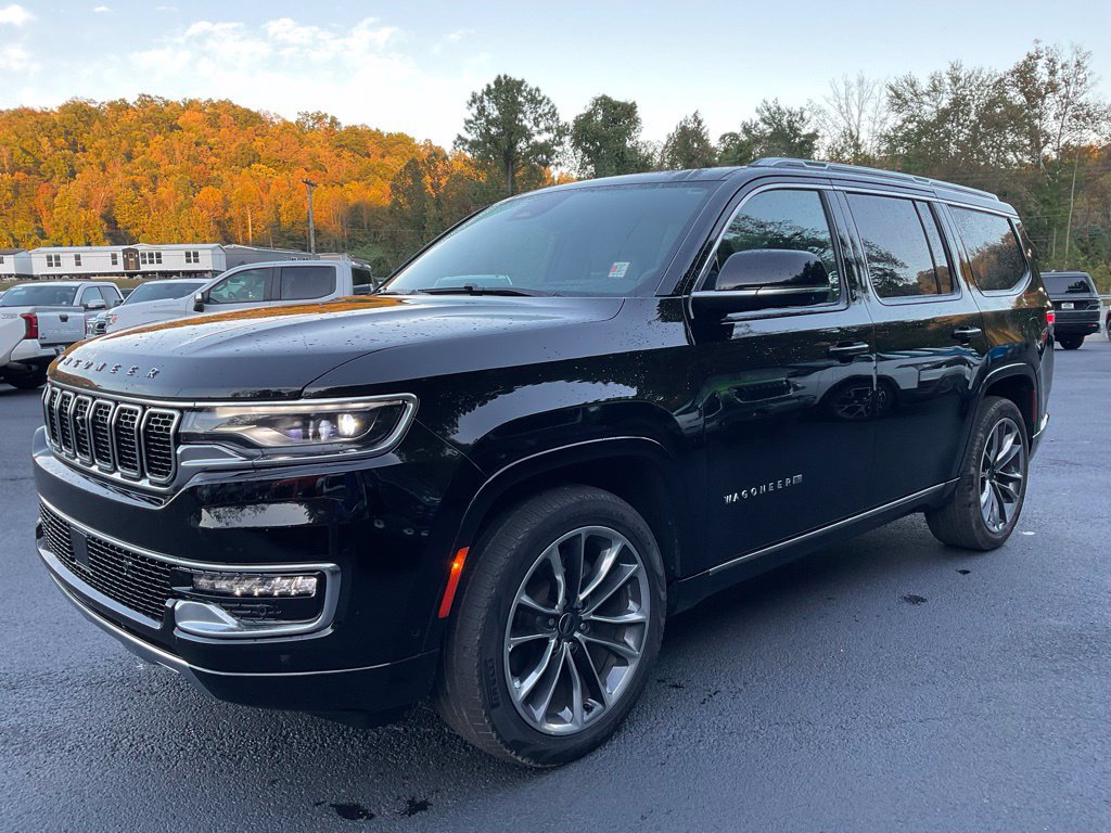 Used 2025 Jeep Wagoneer Series III w/ Premium Group I AWD/4WD image 3