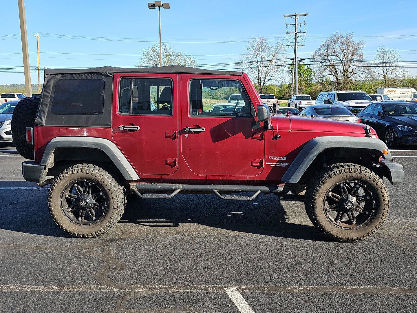Used 2011 Jeep Wrangler Unlimited Sport w/ Mopar Chrome Edition Group AWD/4WD image 4