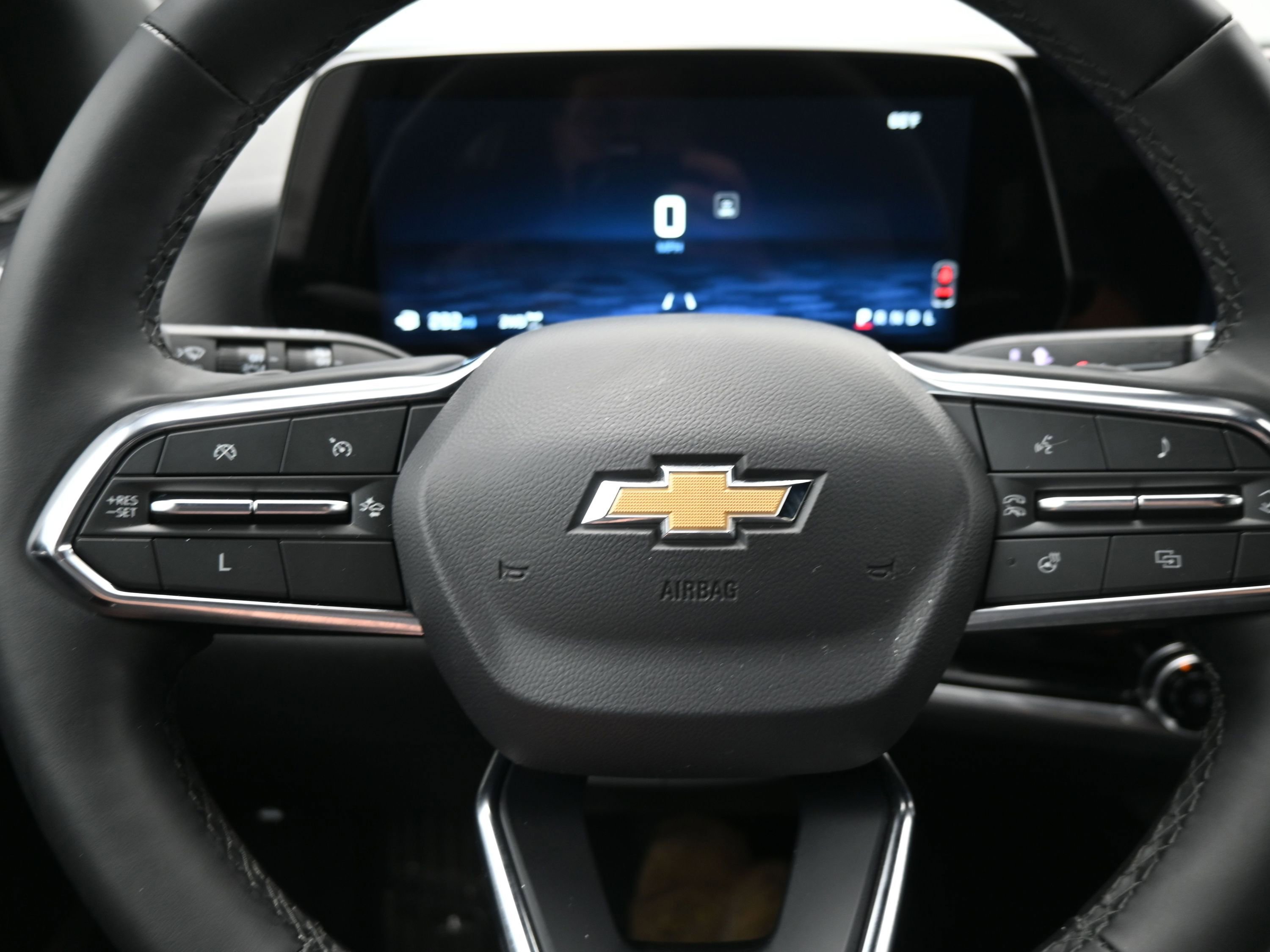 Used 2025 Chevrolet Equinox LT image 16