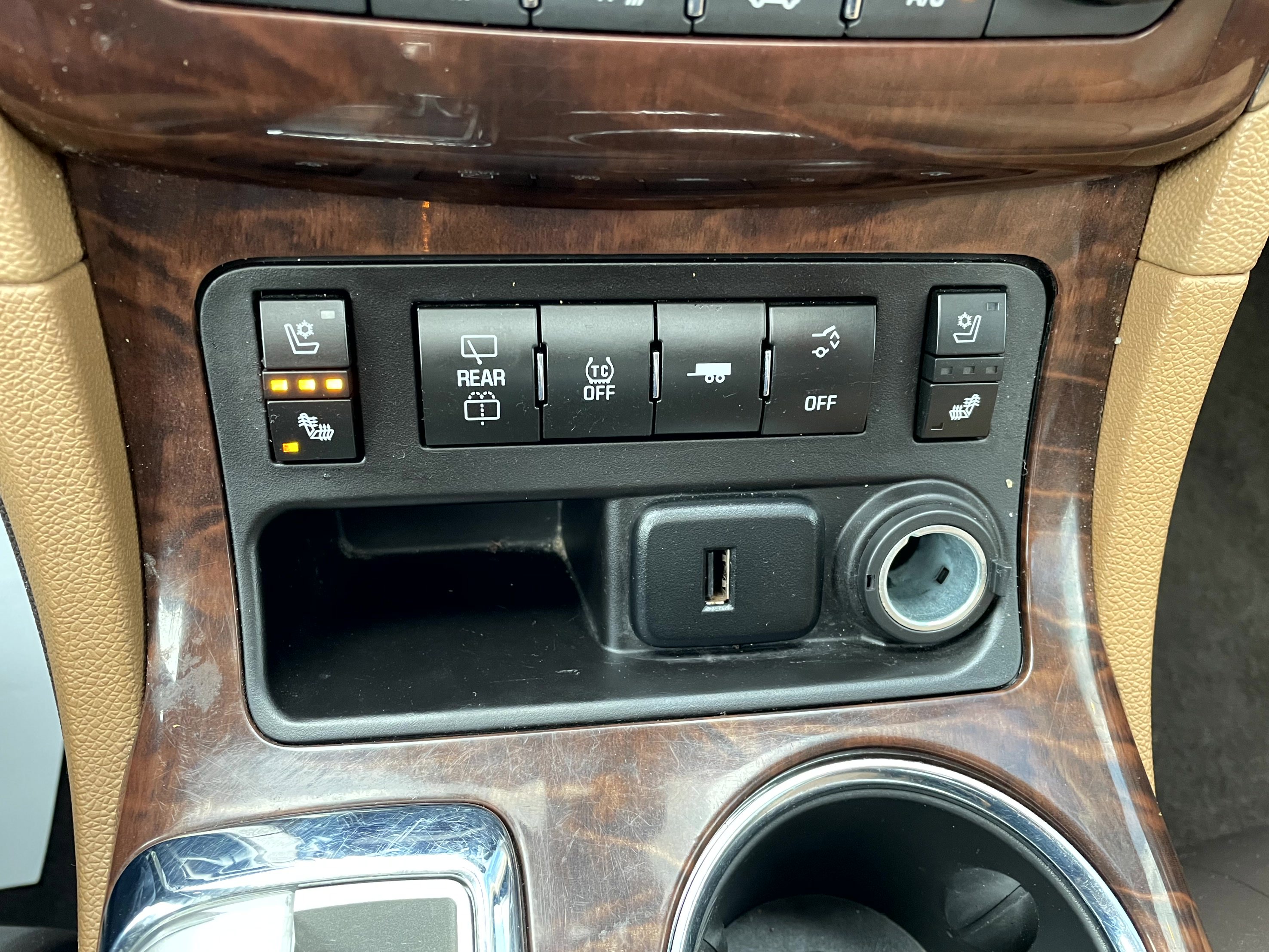 Used 2017 Buick Enclave Premium w/ Experience Buick Package image 19