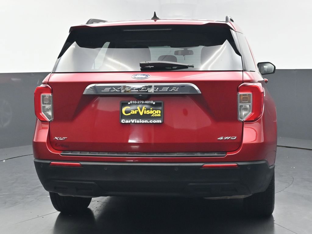 Used 2022 Ford Explorer XLT w/ Equipment Group 202A AWD/4WD image 4