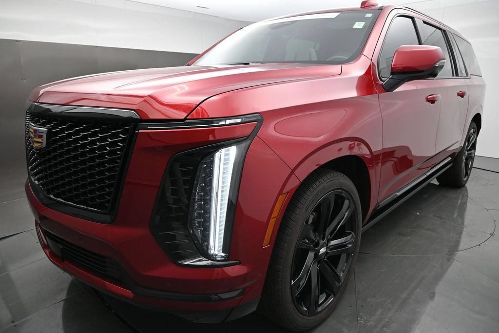 Used 2025 Cadillac Escalade ESV Sport Platinum w/ LPO, Floor Liner Package AWD/4WD image 48