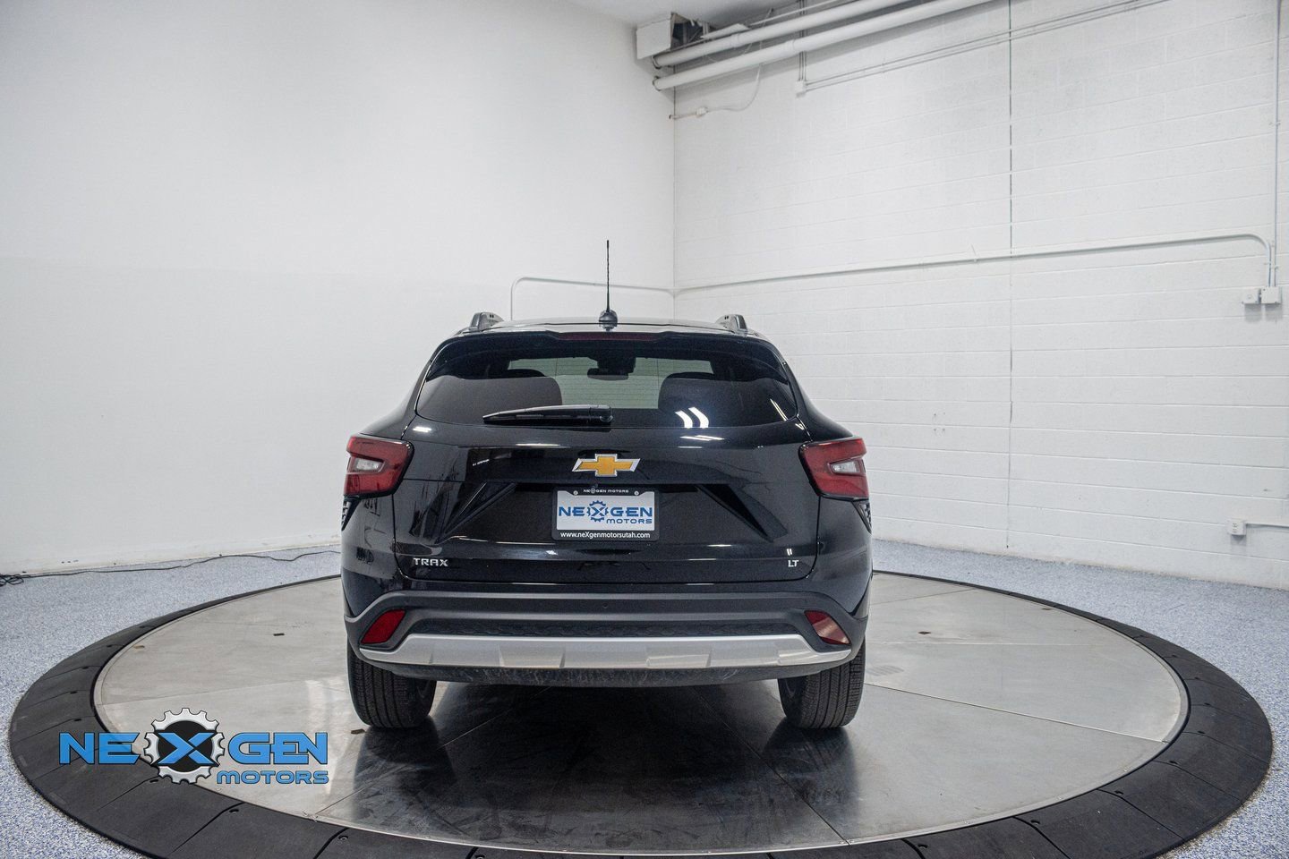 Used 2025 Chevrolet Trax LT w/ Driver Confidence Package image 6
