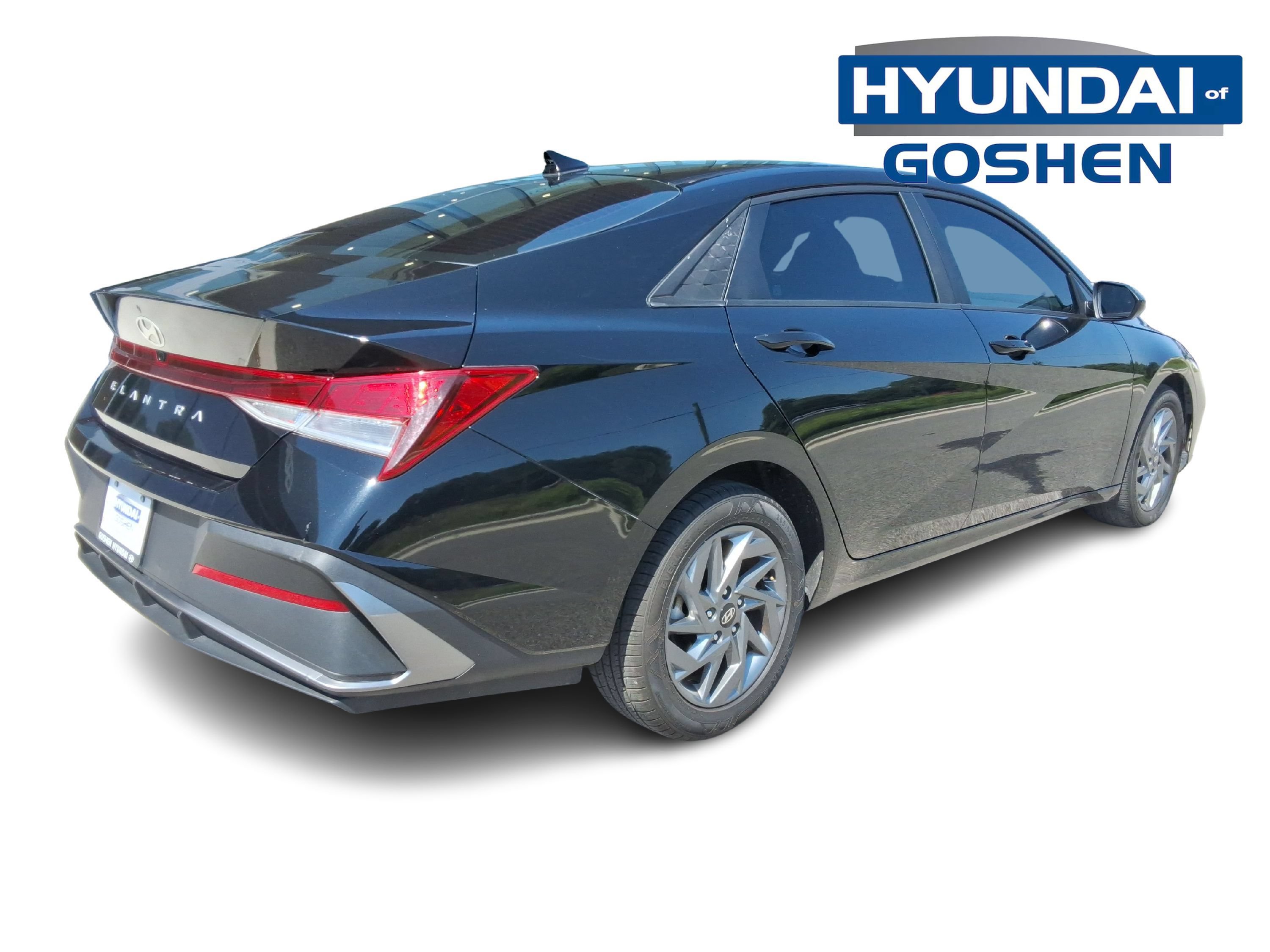 Used 2024 Hyundai Elantra SEL FWD image 9