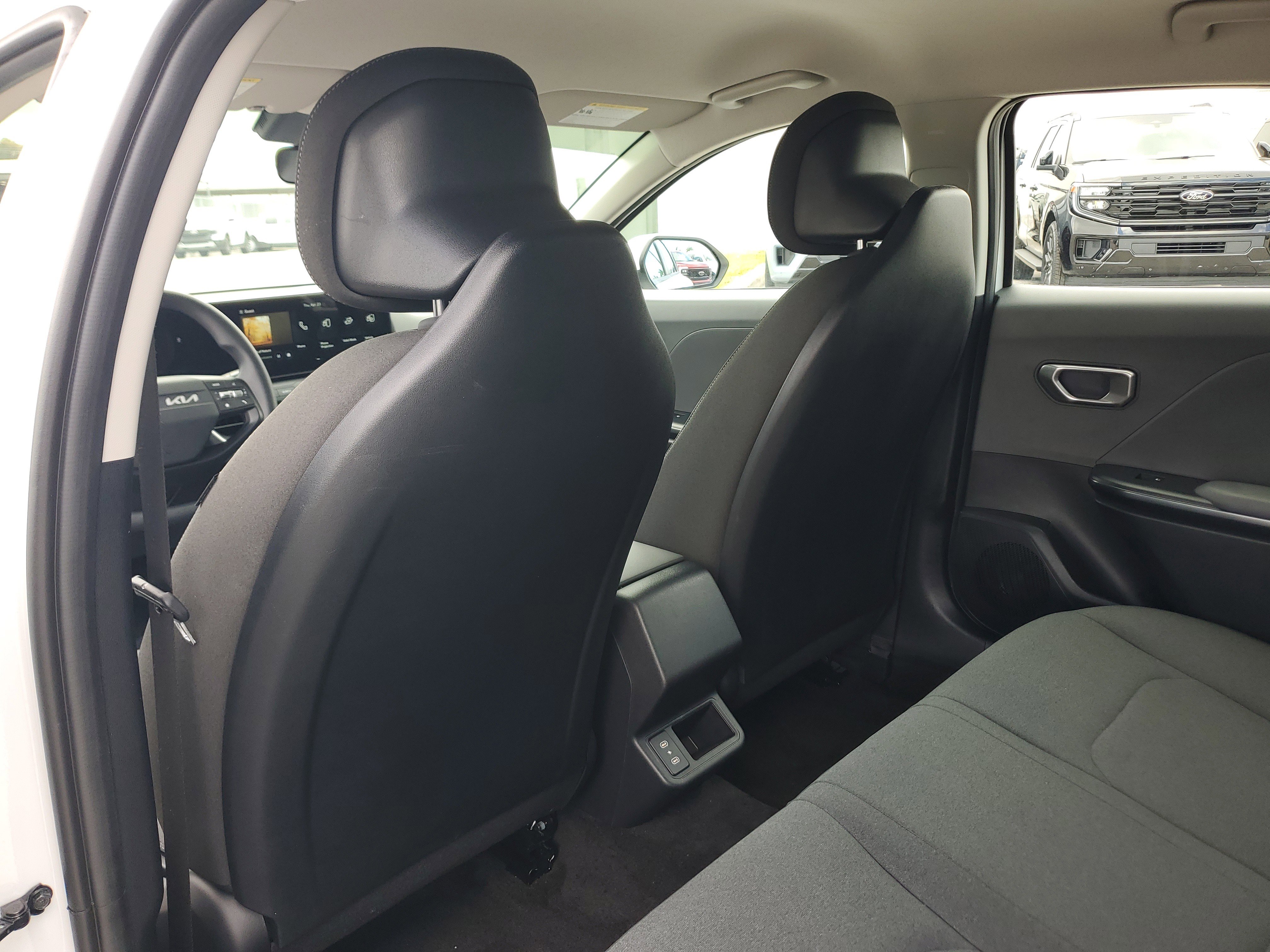 Used 2025 Kia K4 LXS FWD image 13