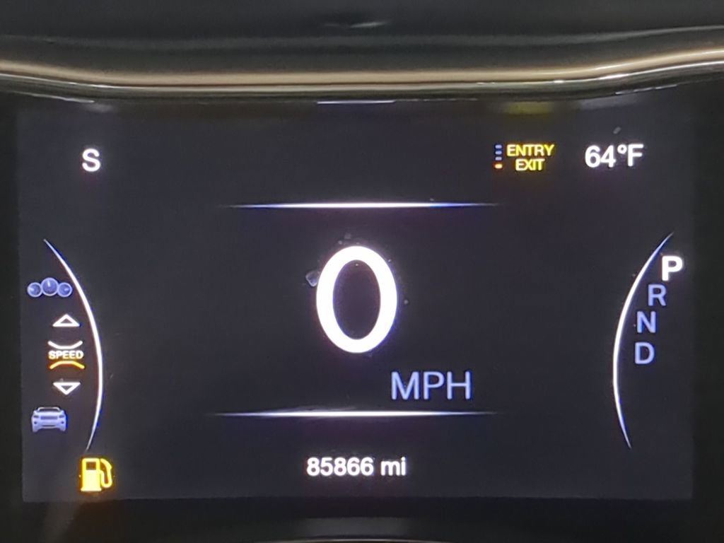Used 2016 Jeep Grand Cherokee Summit w/ Platinum Series Group AWD/4WD image 40