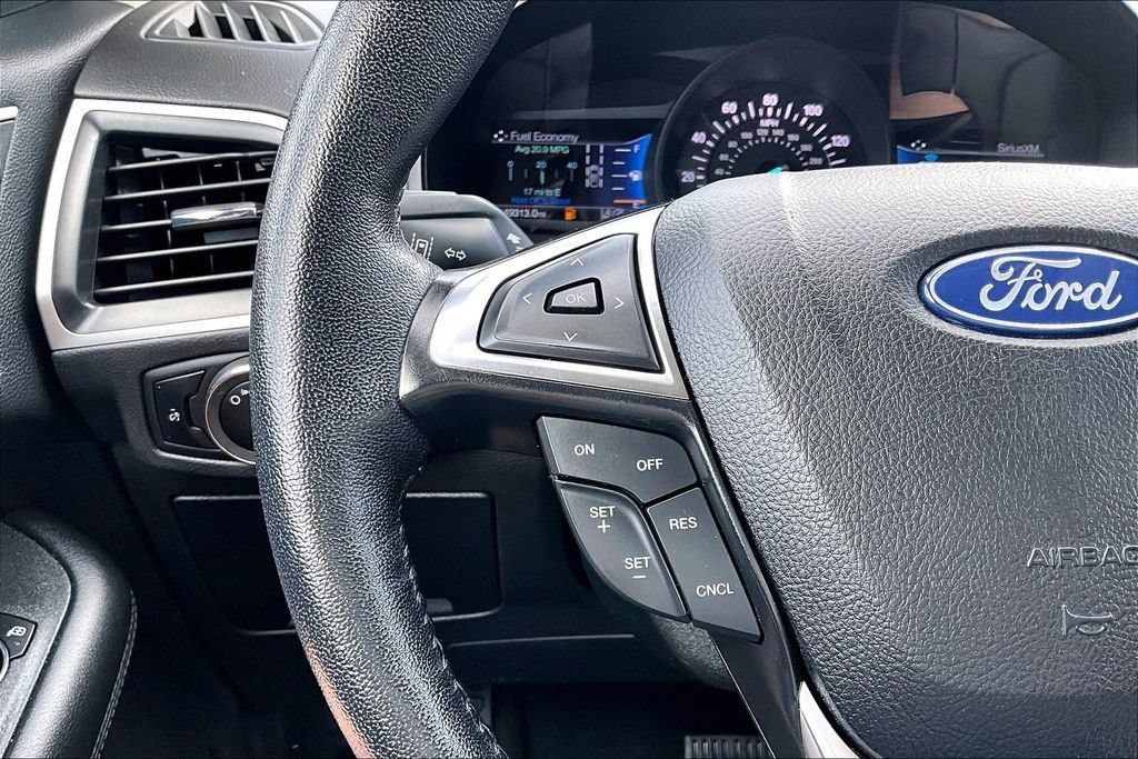 Used 2023 Ford Edge SEL AWD/4WD image 19
