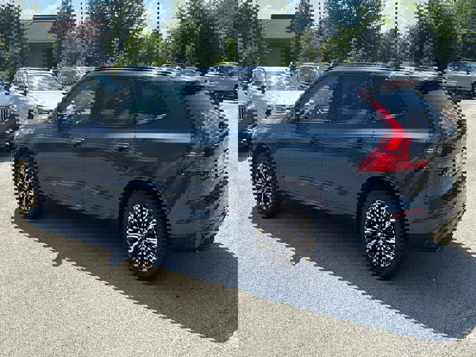 Certified 2025 Volvo XC60 B5 Core w/ Climate Package image 7