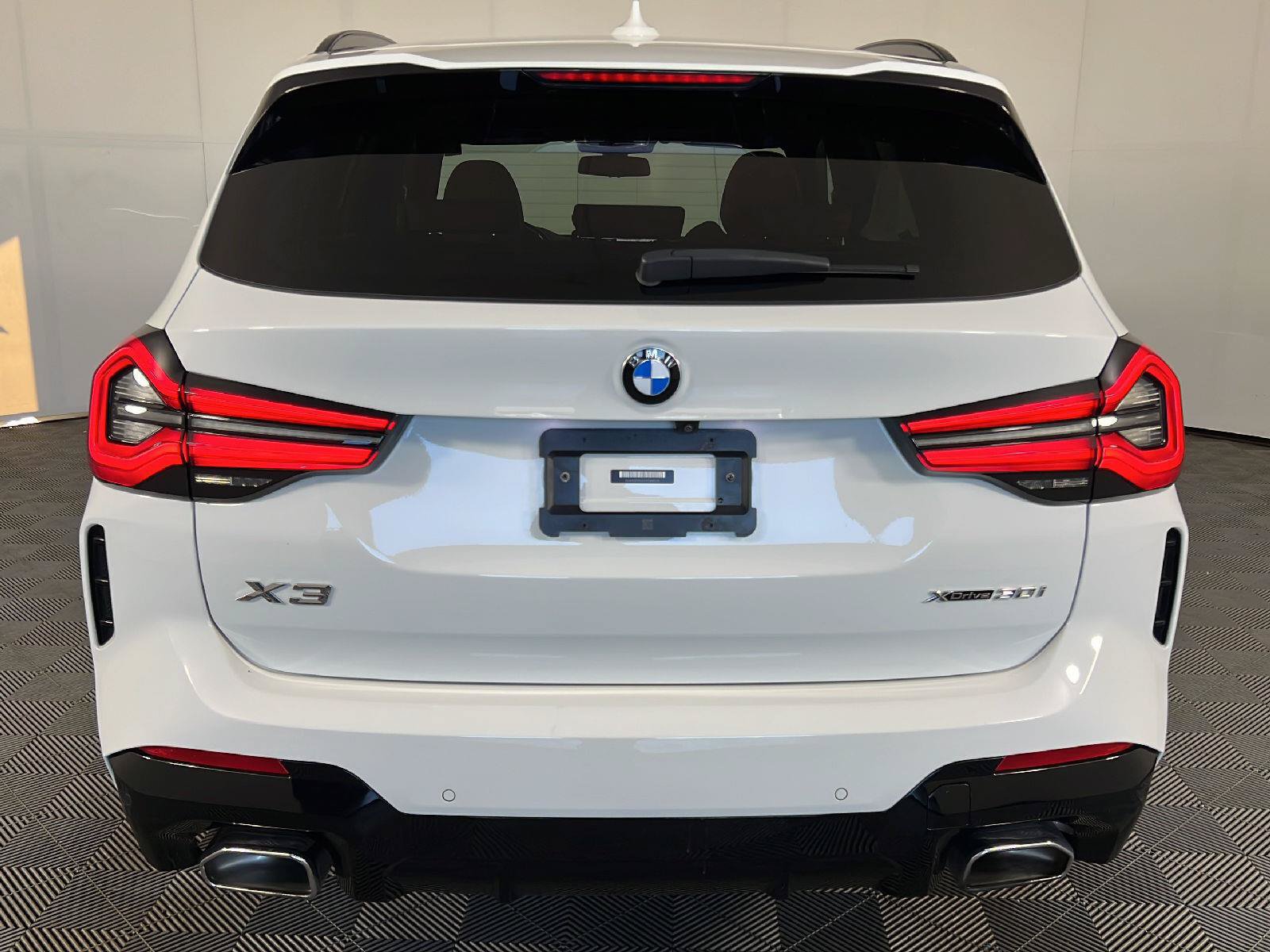 Used 2023 BMW X3 xDrive30i w/ M Sport Package AWD/4WD image 18