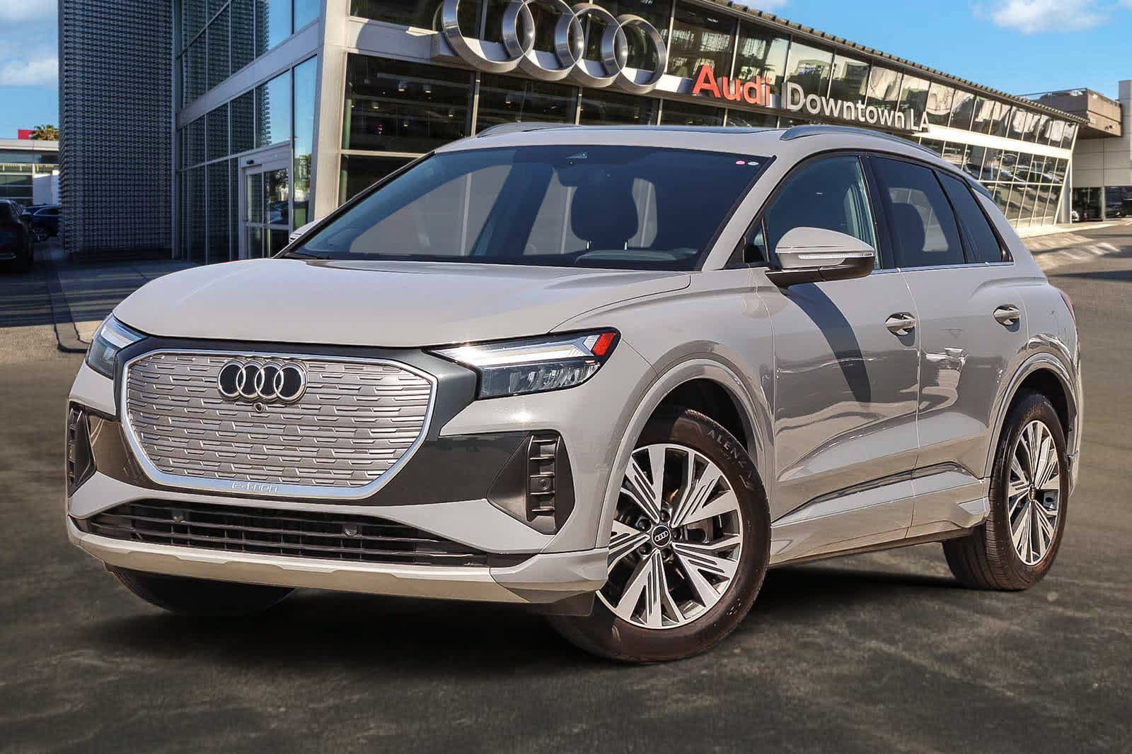 Used 2023 Audi Q4 e-tron Premium w/ Convenience Package