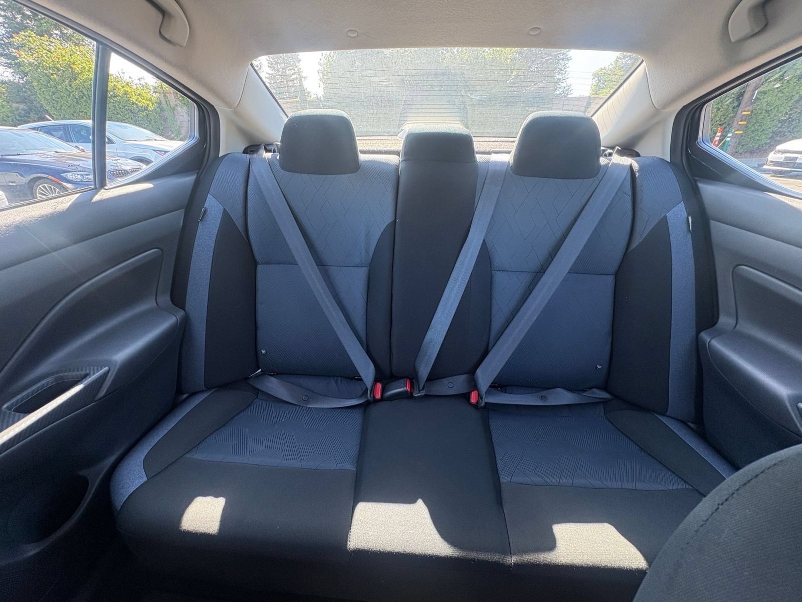 Used 2025 Nissan Versa SV FWD image 36