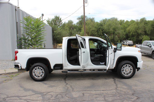 Used 2022 Chevrolet Silverado 3500 High Country w/ Technology Package image 20