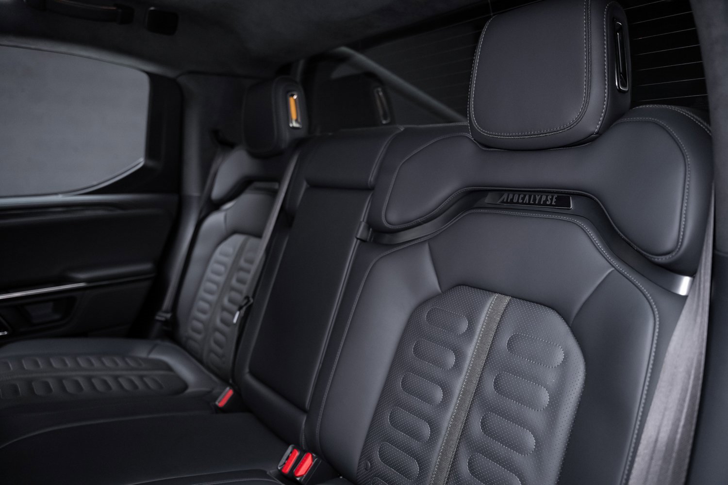 Used 2022 Rivian R1T Adventure image 60