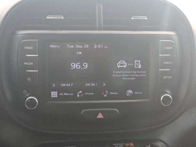 Used 2022 Kia Soul LX FWD image 17