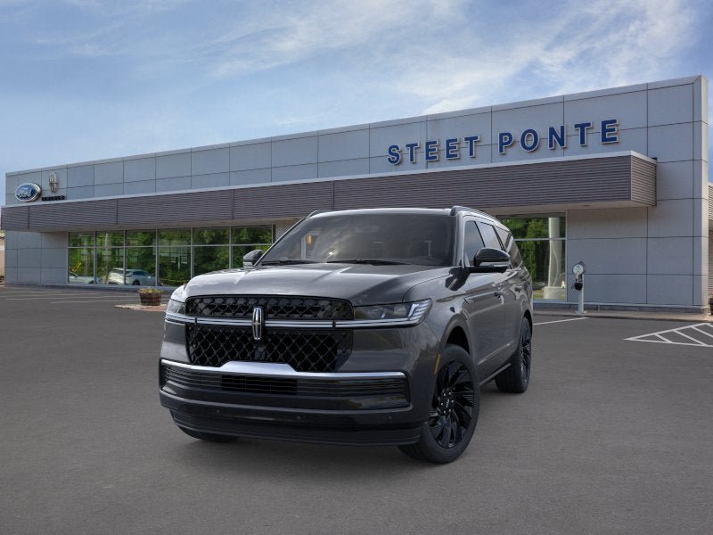 New 2026 Lincoln Navigator Reserve w/ Jet Appearance Package AWD/4WD image 2
