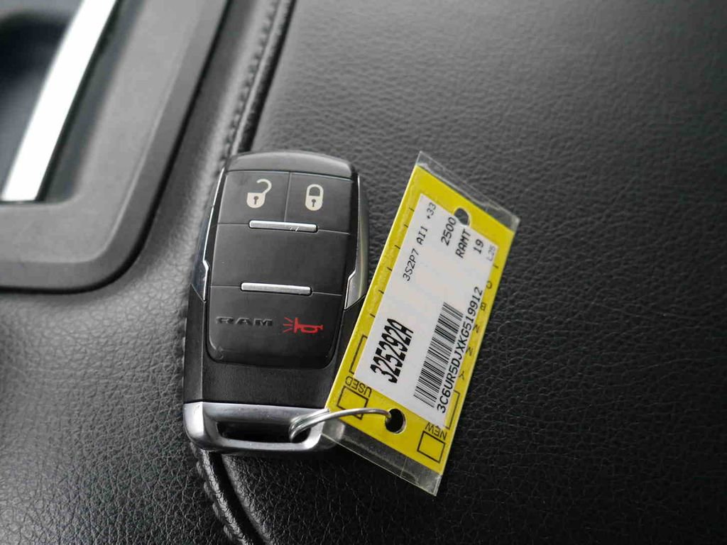 Used 2019 RAM 2500 Big Horn image 32