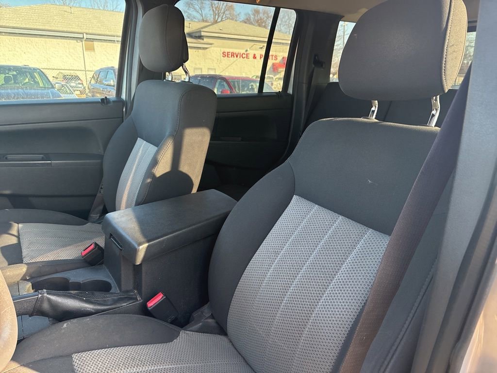 Used 2010 Jeep Liberty Sport w/ Popular Equipment Group image 20