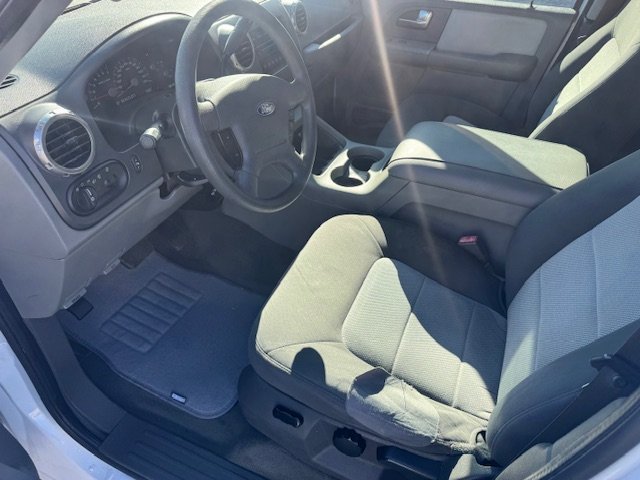 Used 2004 Ford Expedition XLT RWD image 11