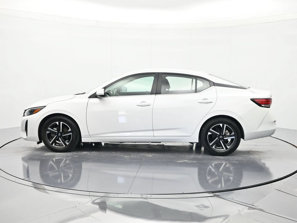 Used 2024 Nissan Sentra SV FWD image 8