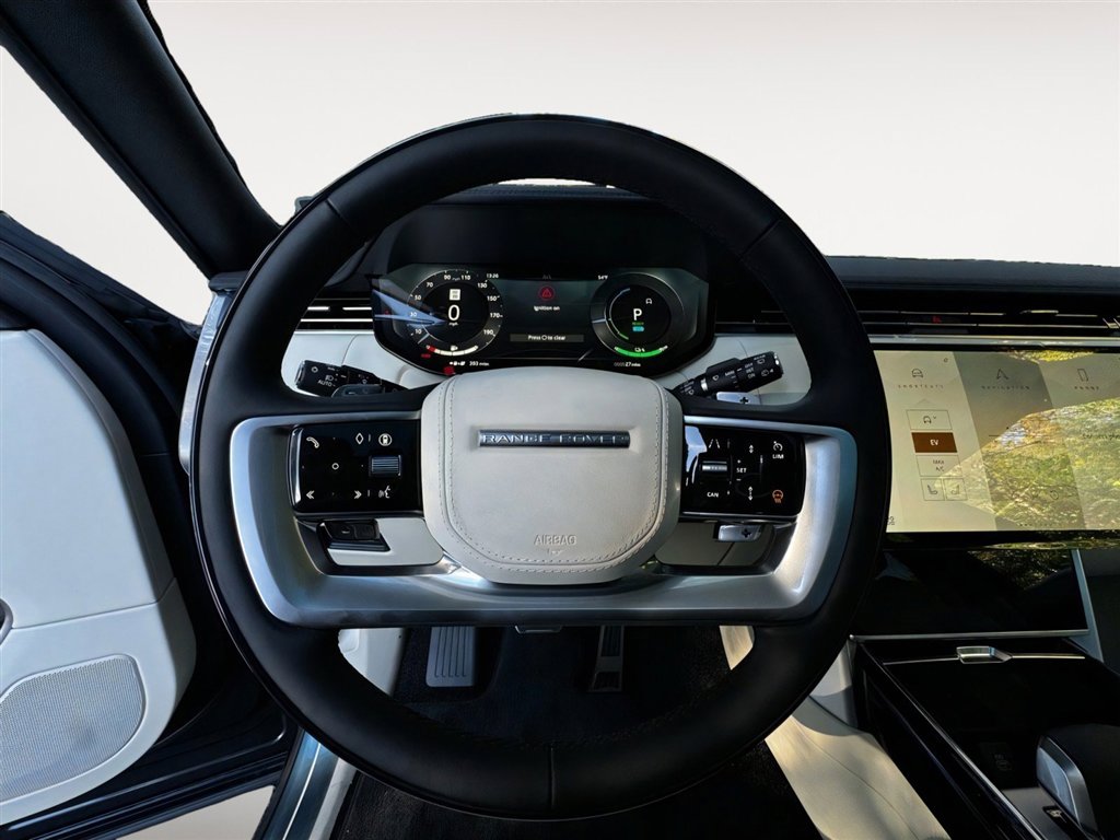 New 2025 Land Rover Range Rover SE image 11
