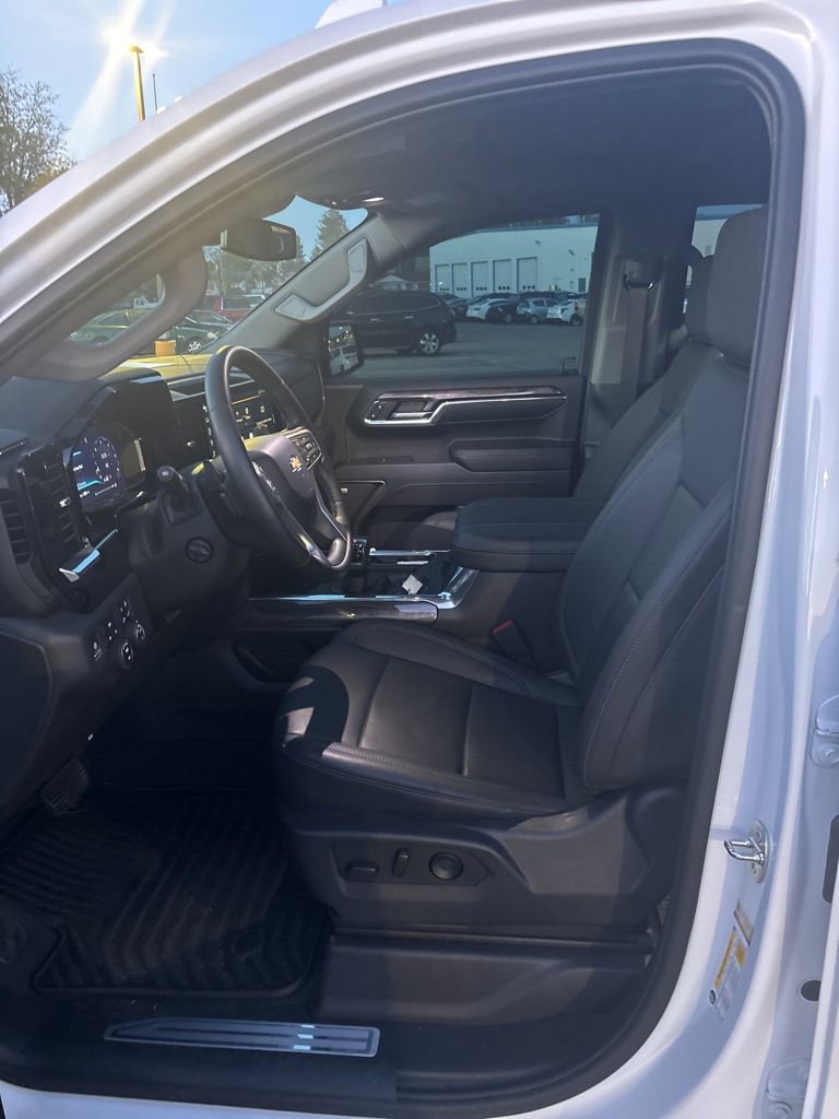 Used 2024 Chevrolet Silverado 1500 LTZ w/ LTZ Premium Package image 10