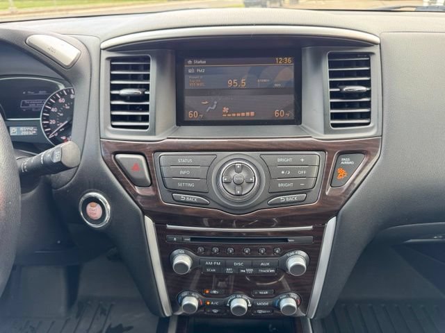 Used 2014 Nissan Pathfinder SL AWD/4WD image 21