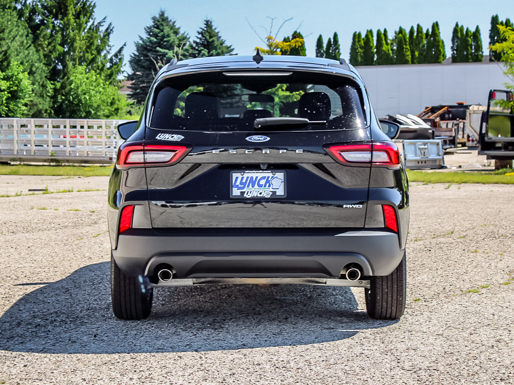 Used 2026 Ford Escape ST-Line AWD/4WD image 3