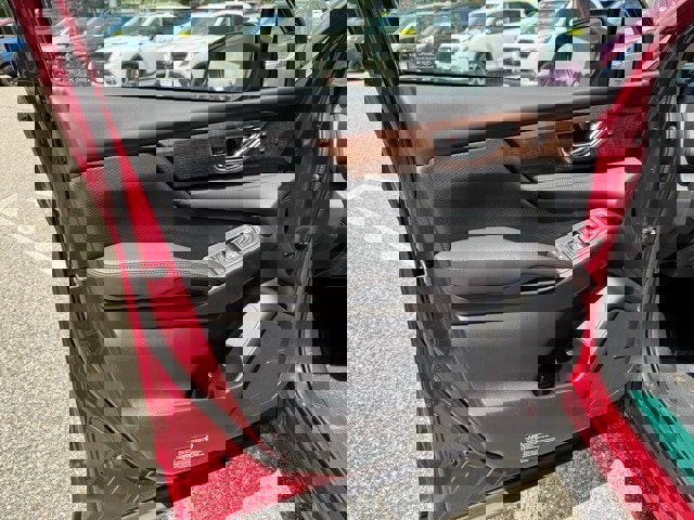 New 2025 Subaru Ascent Touring image 10