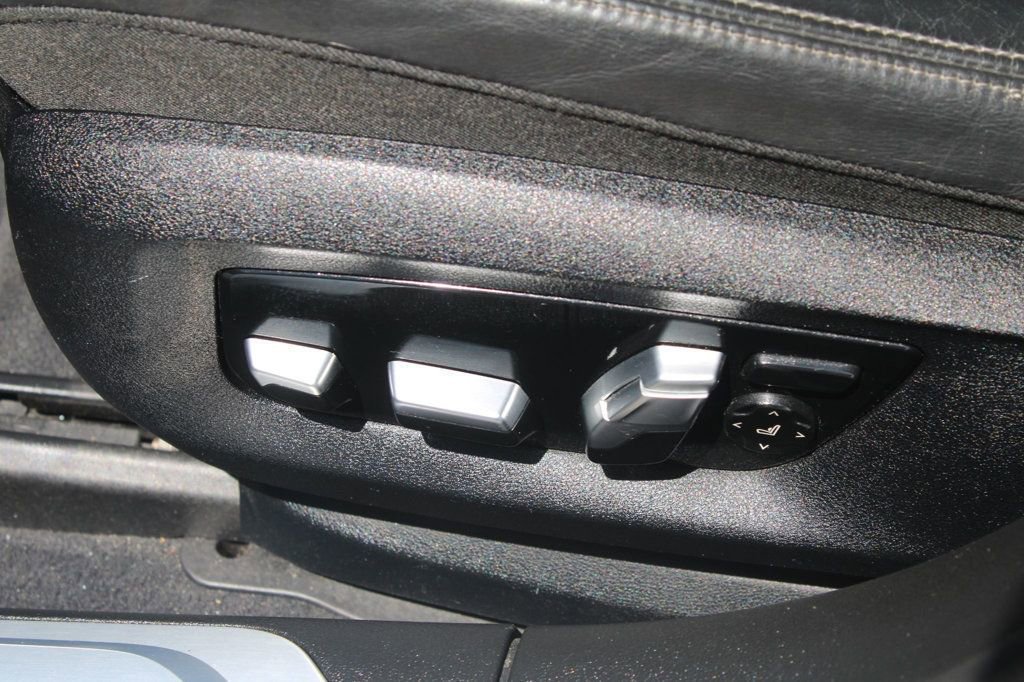 Used 2018 BMW 750i image 24