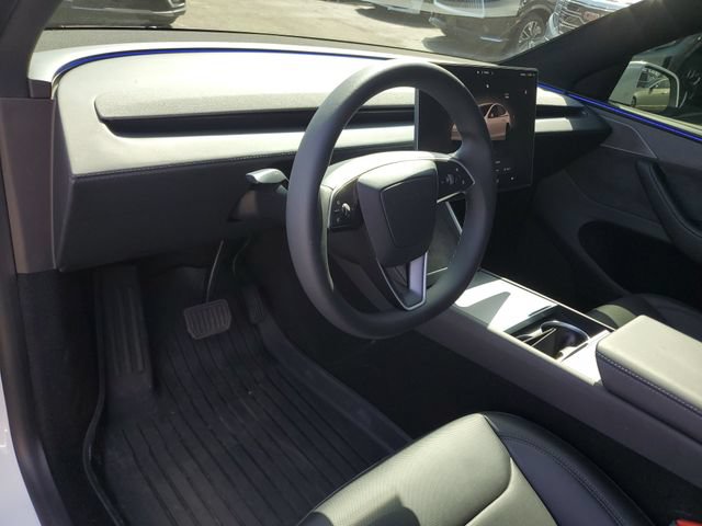 Used 2026 Tesla Model Y AWD image 19