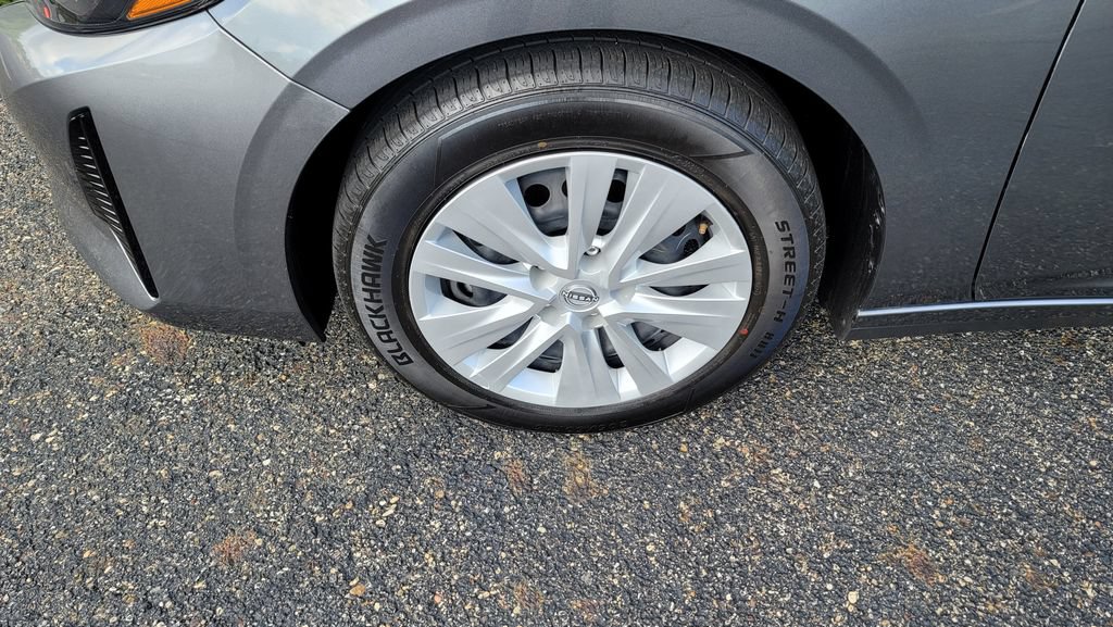 Used 2025 Nissan Sentra S FWD image 6