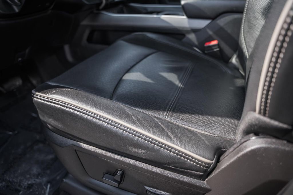 Used 2021 RAM 3500 Laramie w/ Night Edition image 41