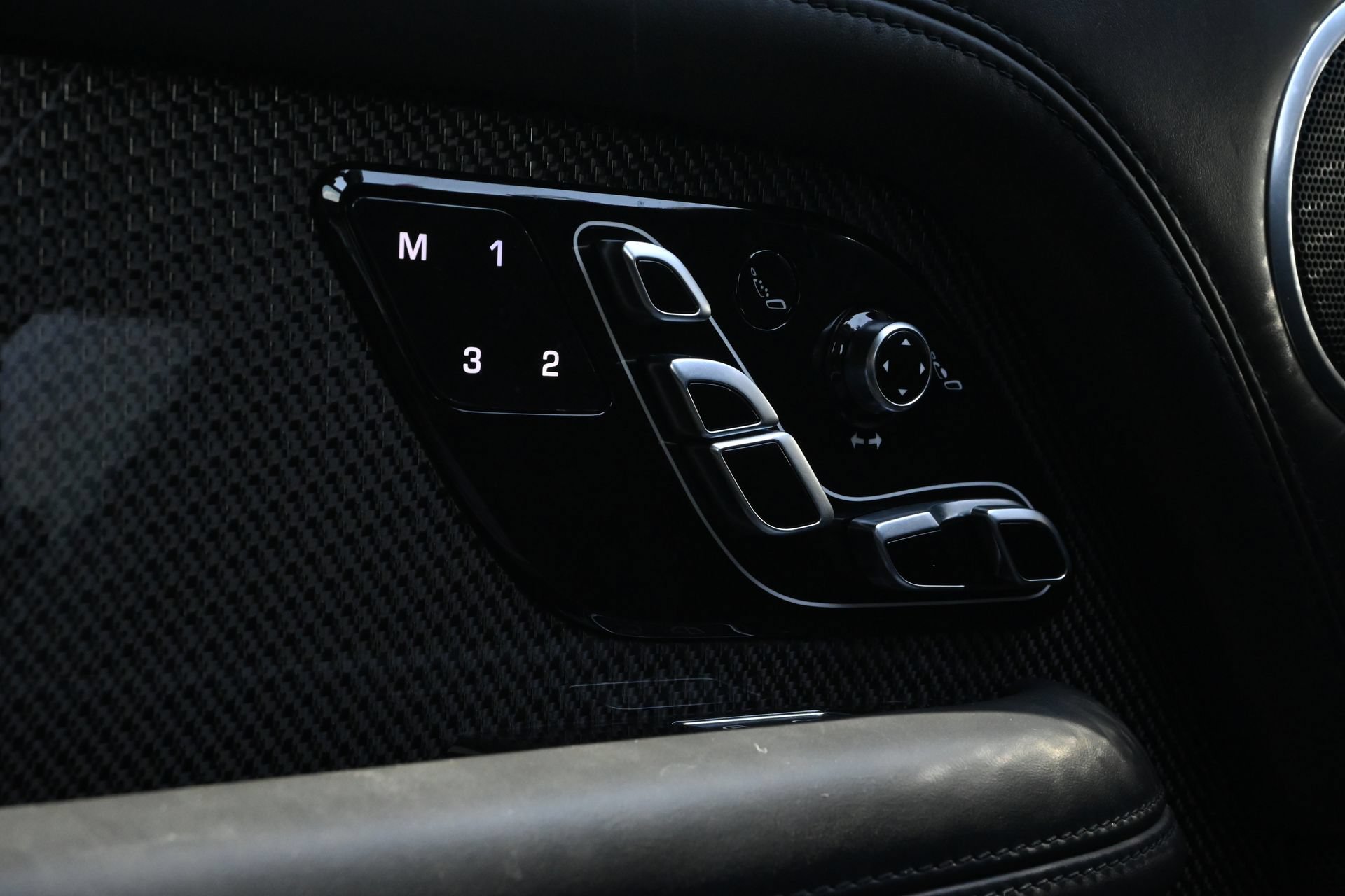 Used 2019 Land Rover Range Rover SV Autobiography Dynamic AWD/4WD image 16