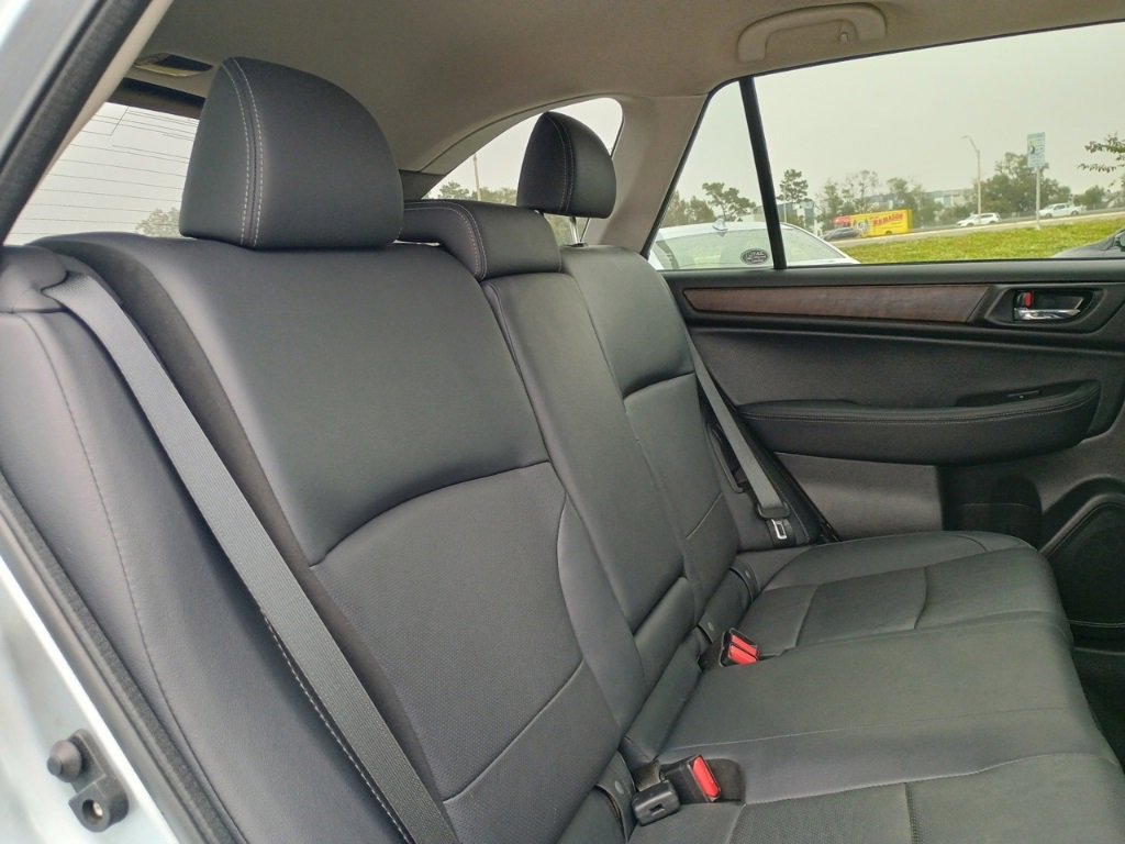 Used 2016 Subaru Outback 3.6R Limited image 21