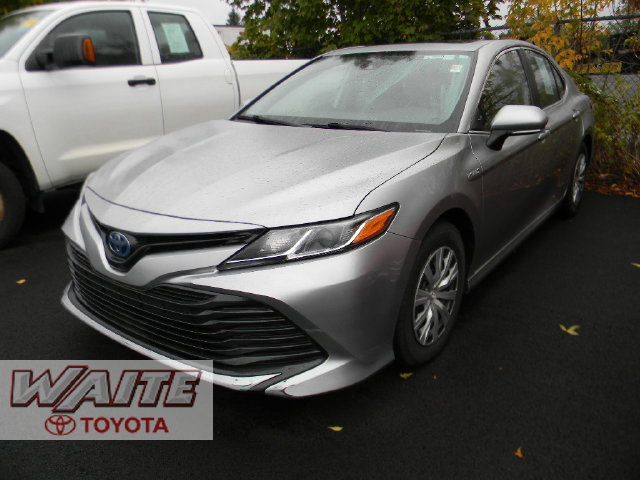 Used 2020 Toyota Camry LE w/ Sunroof Package FWD image 3