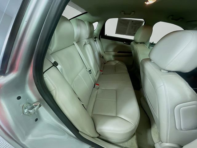 Used 2011 Chevrolet Impala LT w/ Luxury Edition Package FWD image 27