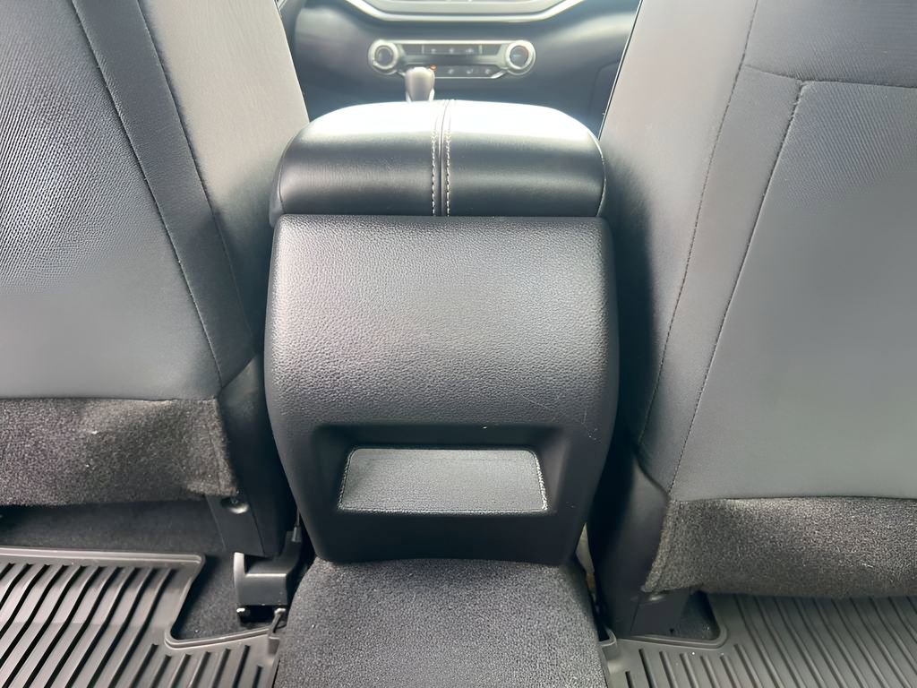 Used 2025 Nissan Altima 2.5 S FWD image 12