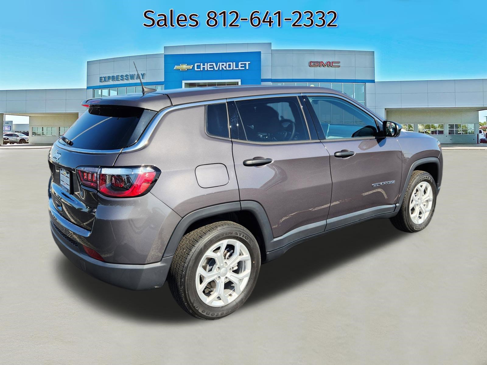 Used 2024 Jeep Compass Sport AWD/4WD image 7