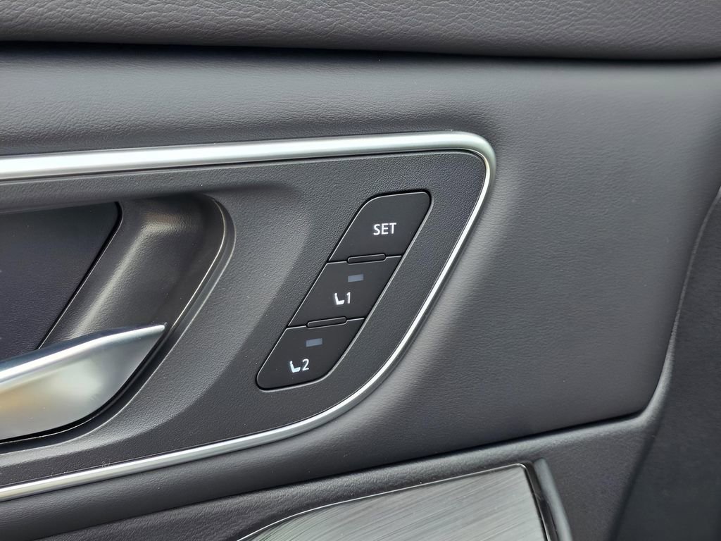 New 2026 Nissan Rogue Platinum image 18