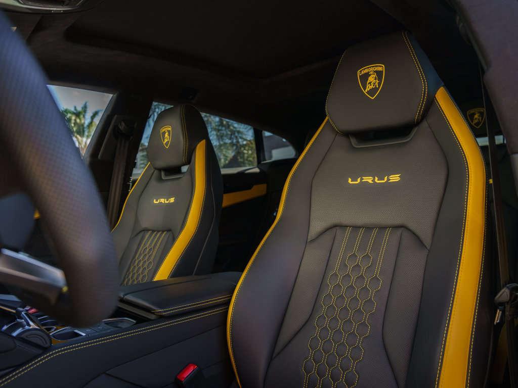 Used 2024 Lamborghini Urus S AWD/4WD image 17