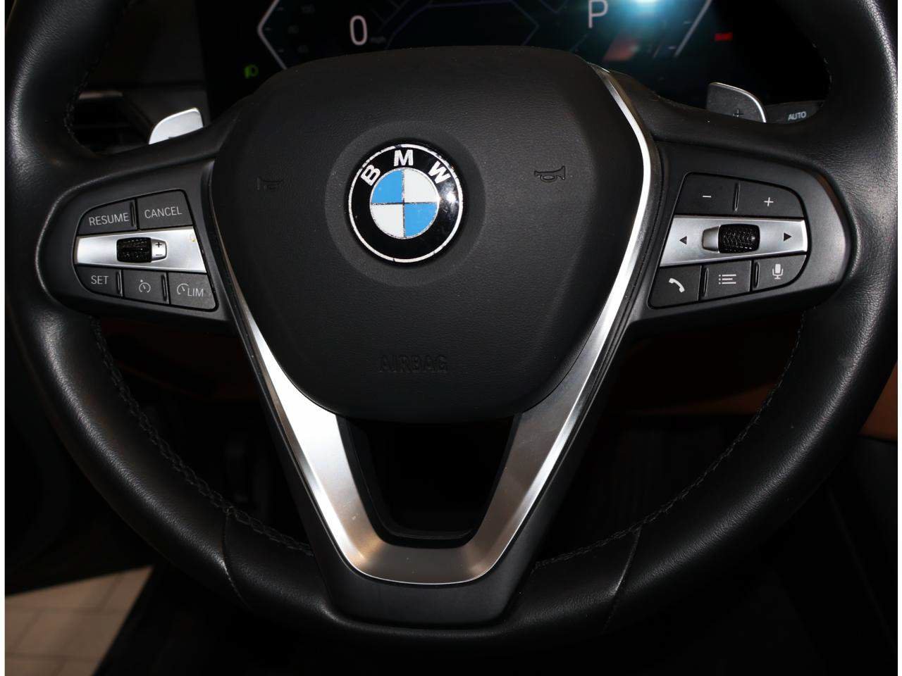 Certified 2024 BMW 330i Sedan w/ Convenience Package RWD image 19