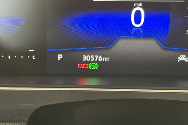 Certified 2024 Volkswagen Tiguan S image 32