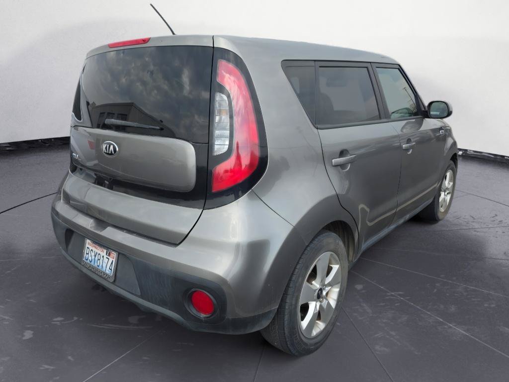 Used 2017 Kia Soul FWD image 3