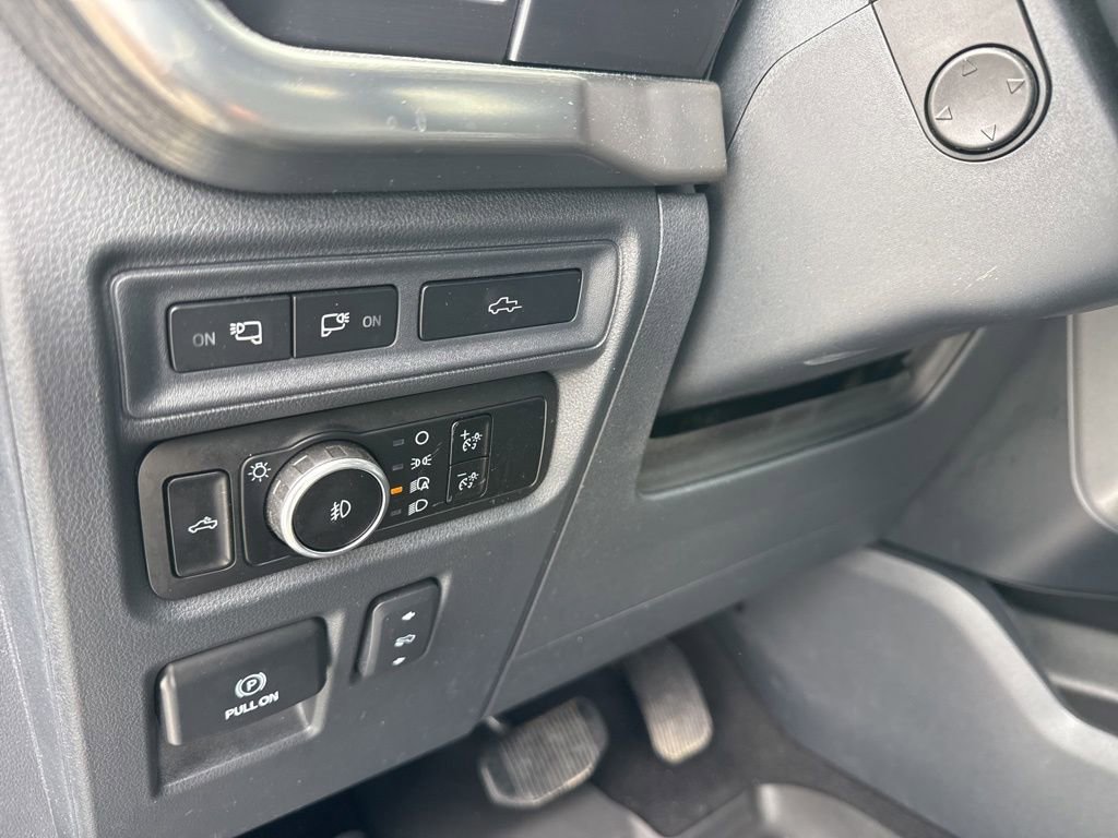 Used 2023 Ford F150 Lariat w/ Equipment Group 502A High image 25