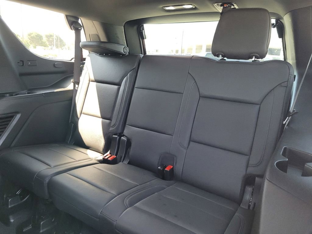 Used 2025 Chevrolet Tahoe LT AWD/4WD image 12