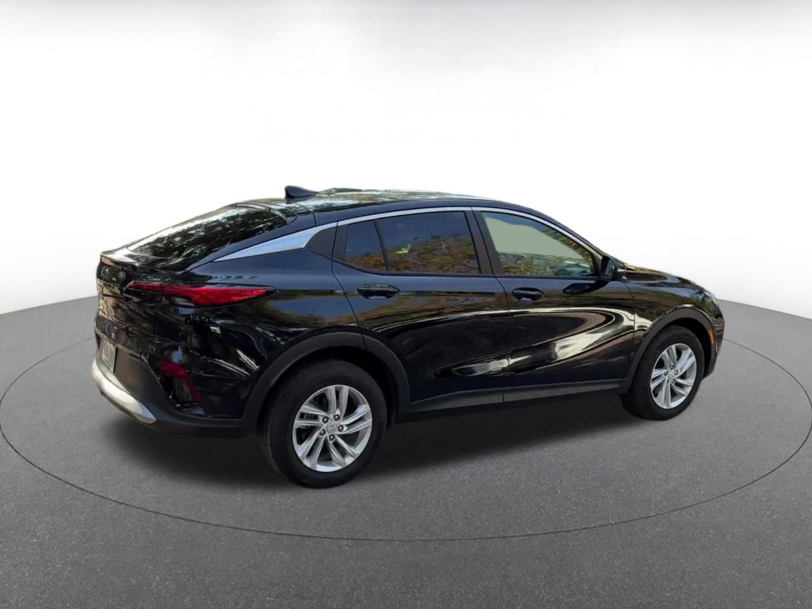 Used 2025 Buick Envista Preferred image 15