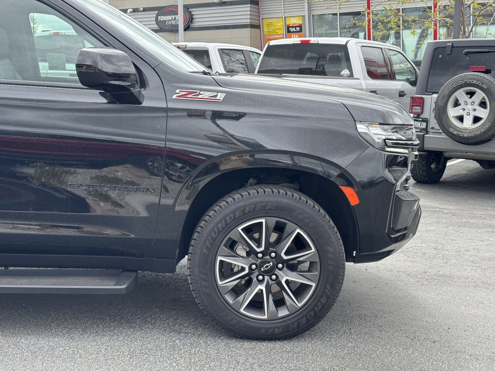 Used 2022 Chevrolet Suburban Z71 image 3