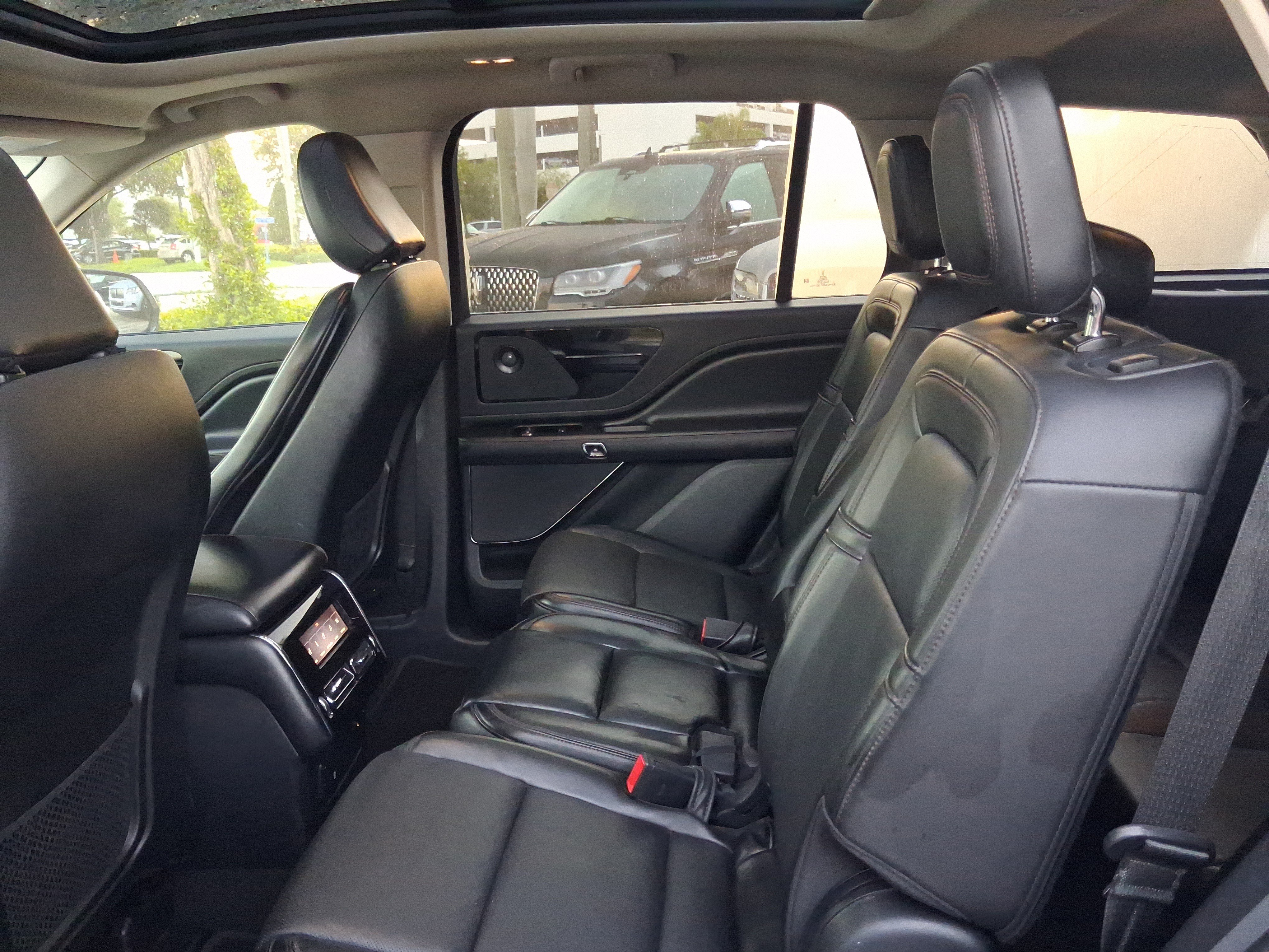 Certified 2021 Lincoln Aviator Reserve w/ Elements Package Plus RWD image 6